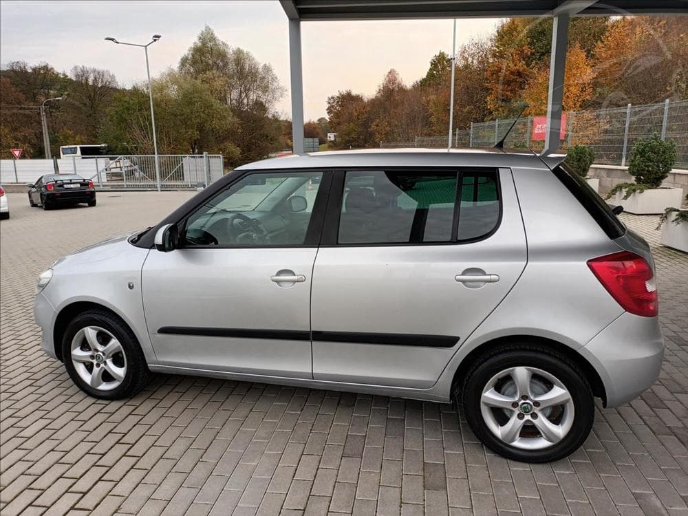 2011 Škoda FABIA - 8