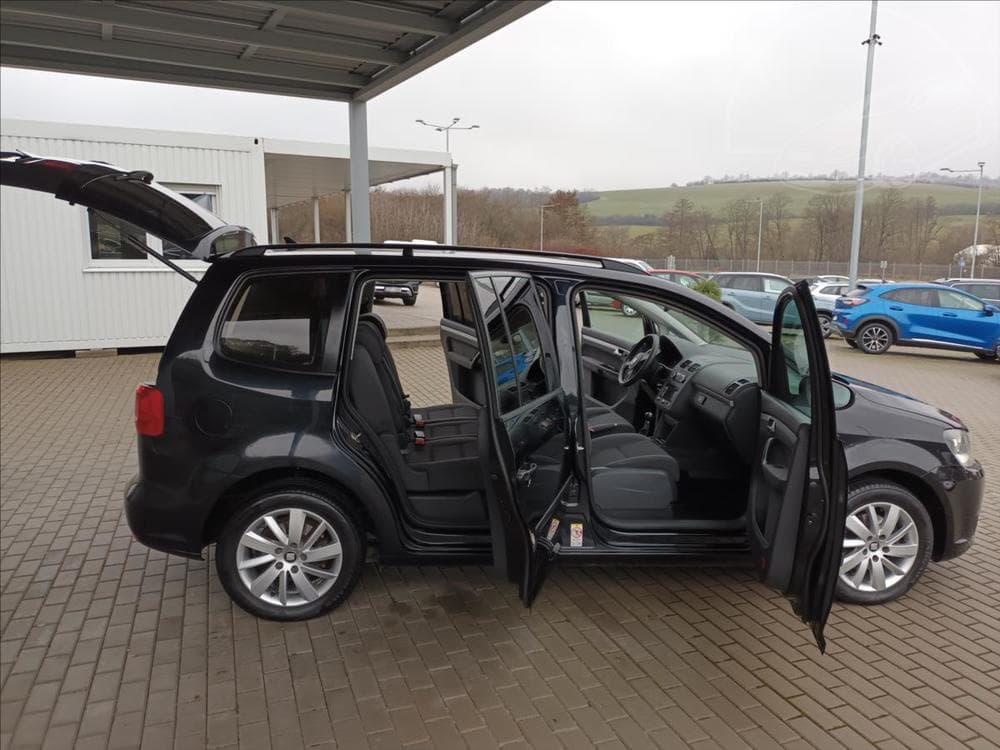 2011 Volkswagen TOURAN - 9