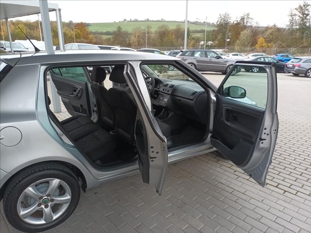 2011 Škoda FABIA - 9