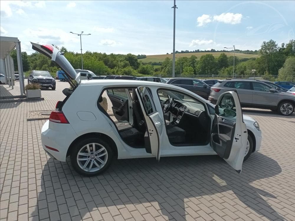 2017 Volkswagen GOLF - 9