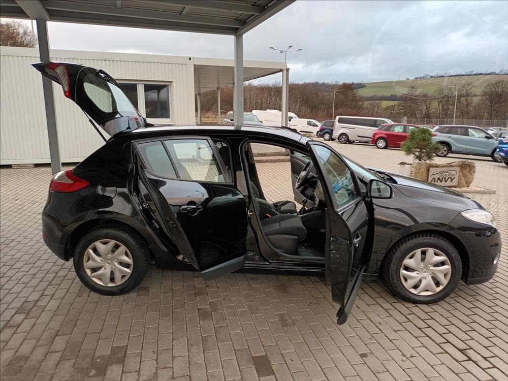 2013 Renault MEGANE - 9