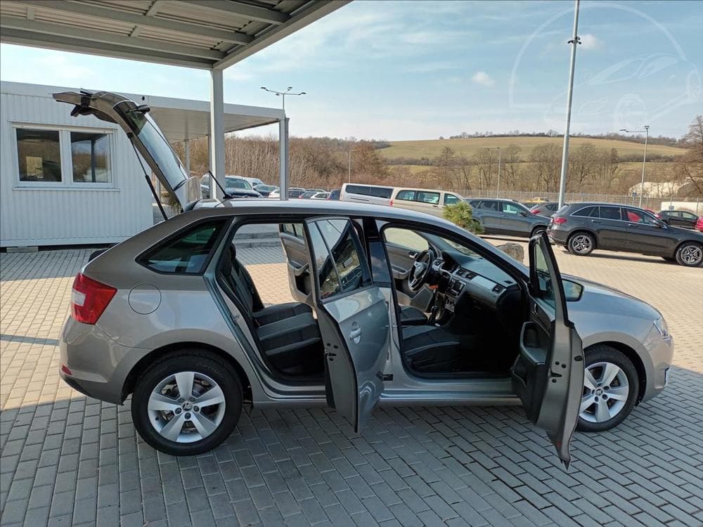 2017 Škoda RAPID - 17