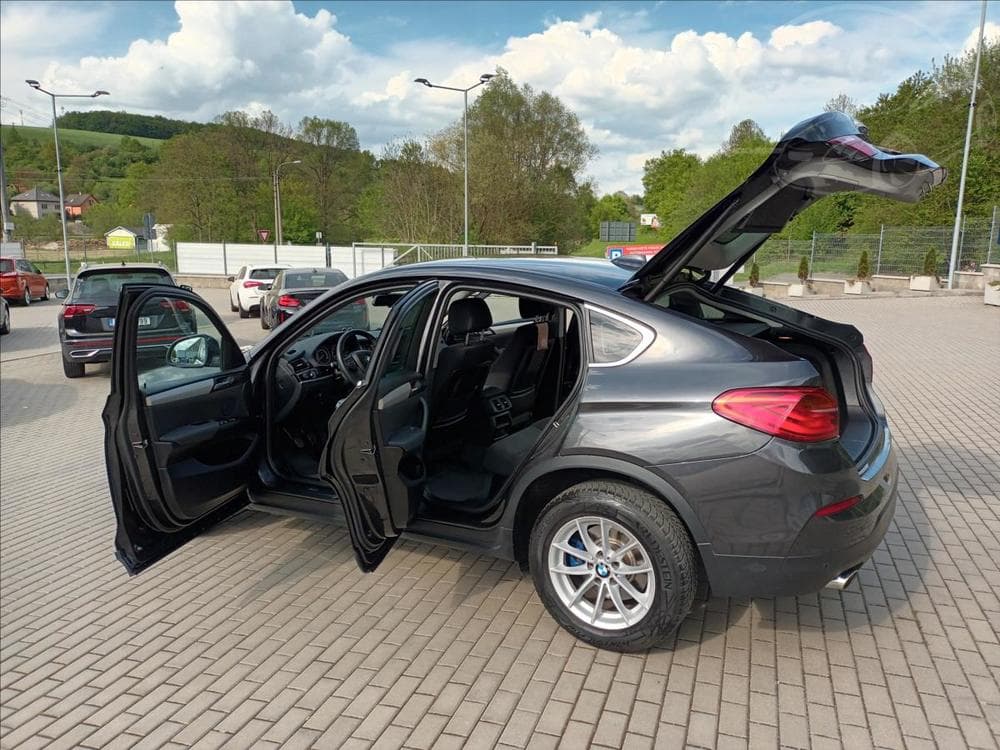2017 BMW X4 - 28