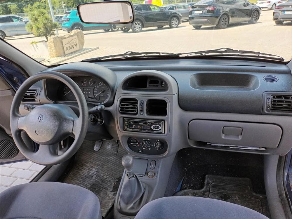 1999 Renault CLIO - 10