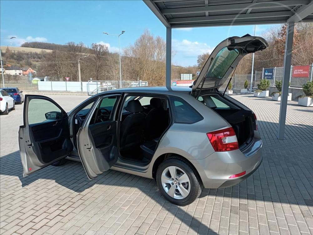 2017 Škoda RAPID - 19