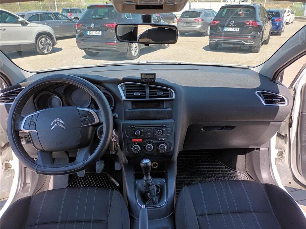 2012 Citroen C4 - 11