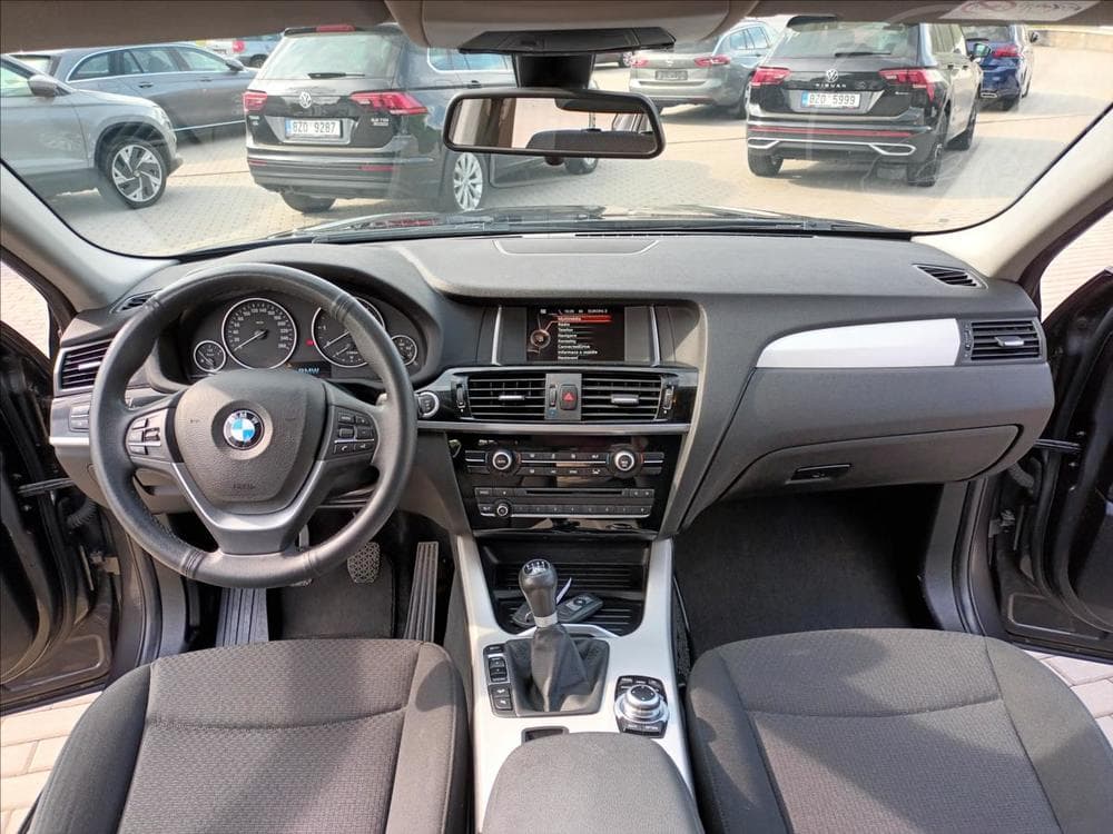 2017 BMW X4 - 31