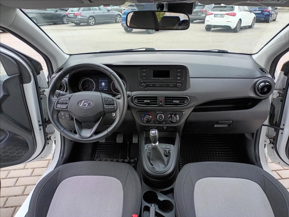 2021 Hyundai I10 - 21