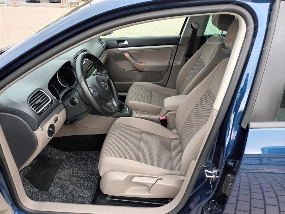2011 Volkswagen GOLF - 12