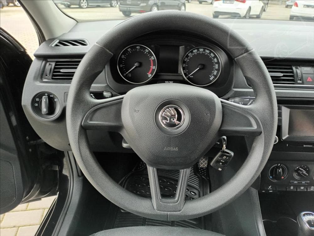 2016 Škoda RAPID - 23