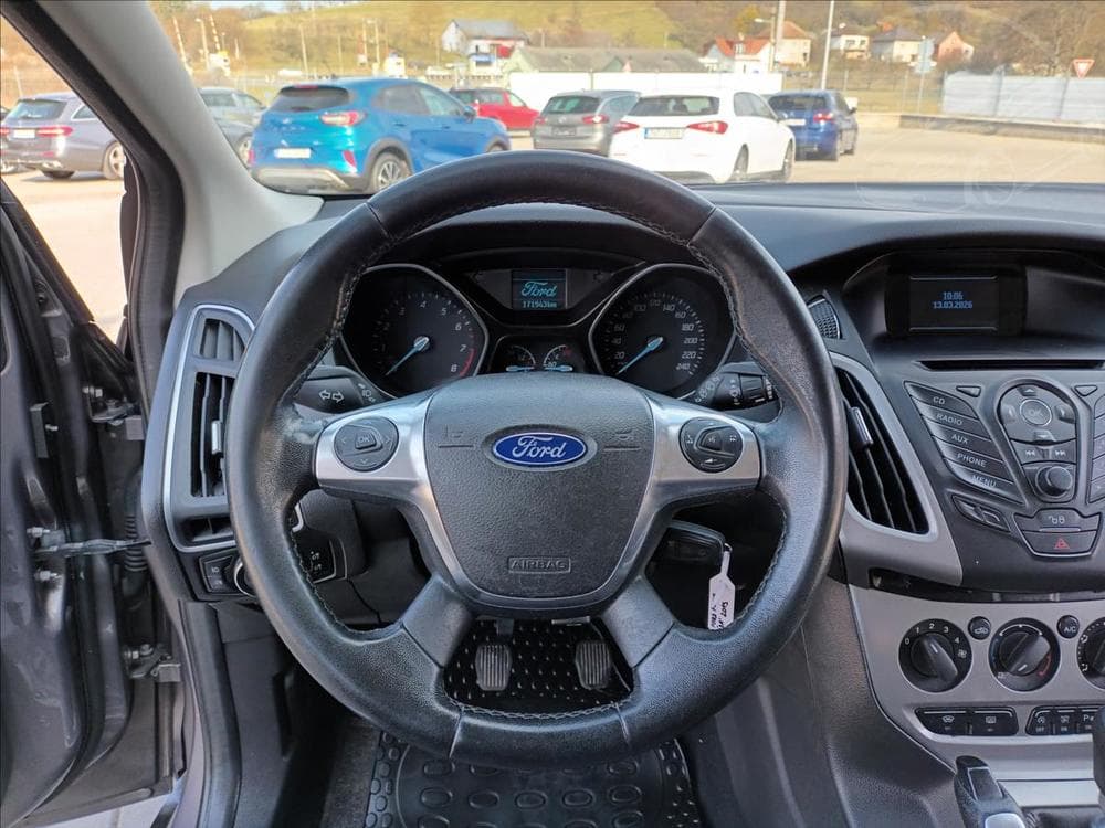 2013 Ford FOCUS - 12