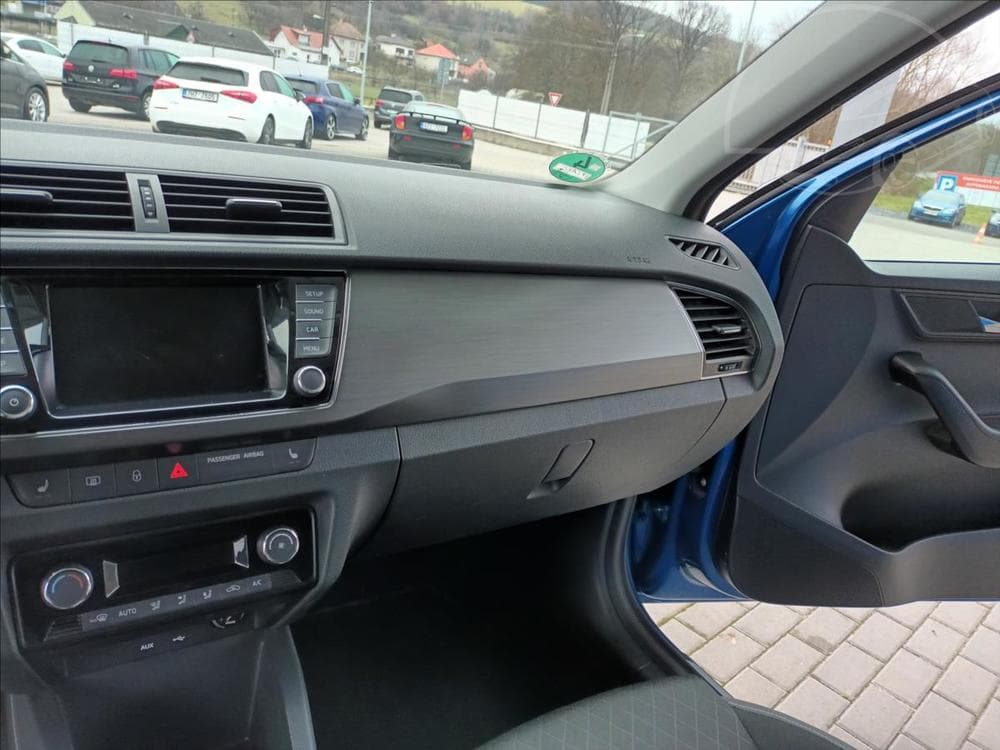 2015 Škoda FABIA - 25