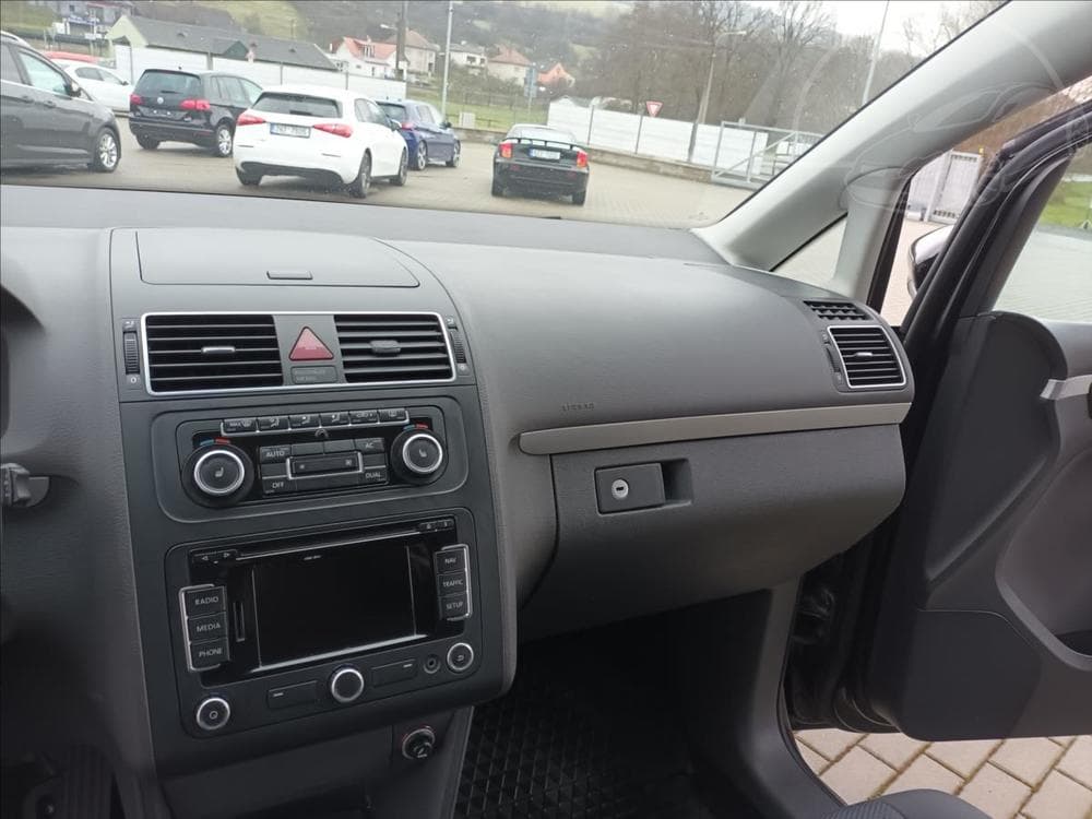 2011 Volkswagen TOURAN - 13
