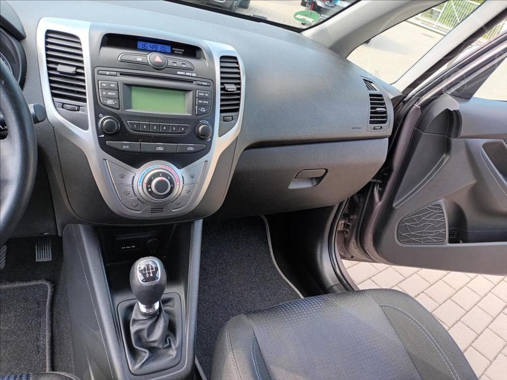 2013 Hyundai ix20 - 13