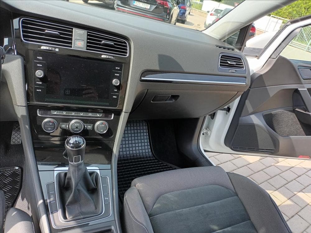 2017 Volkswagen GOLF - 13