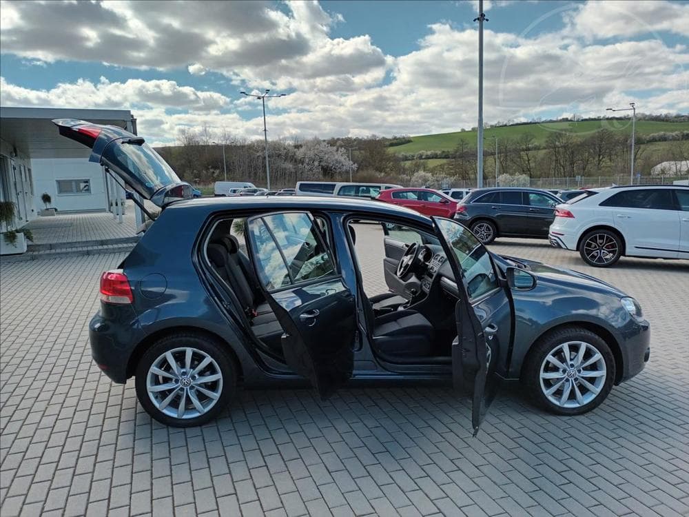 2010 Volkswagen GOLF - 13