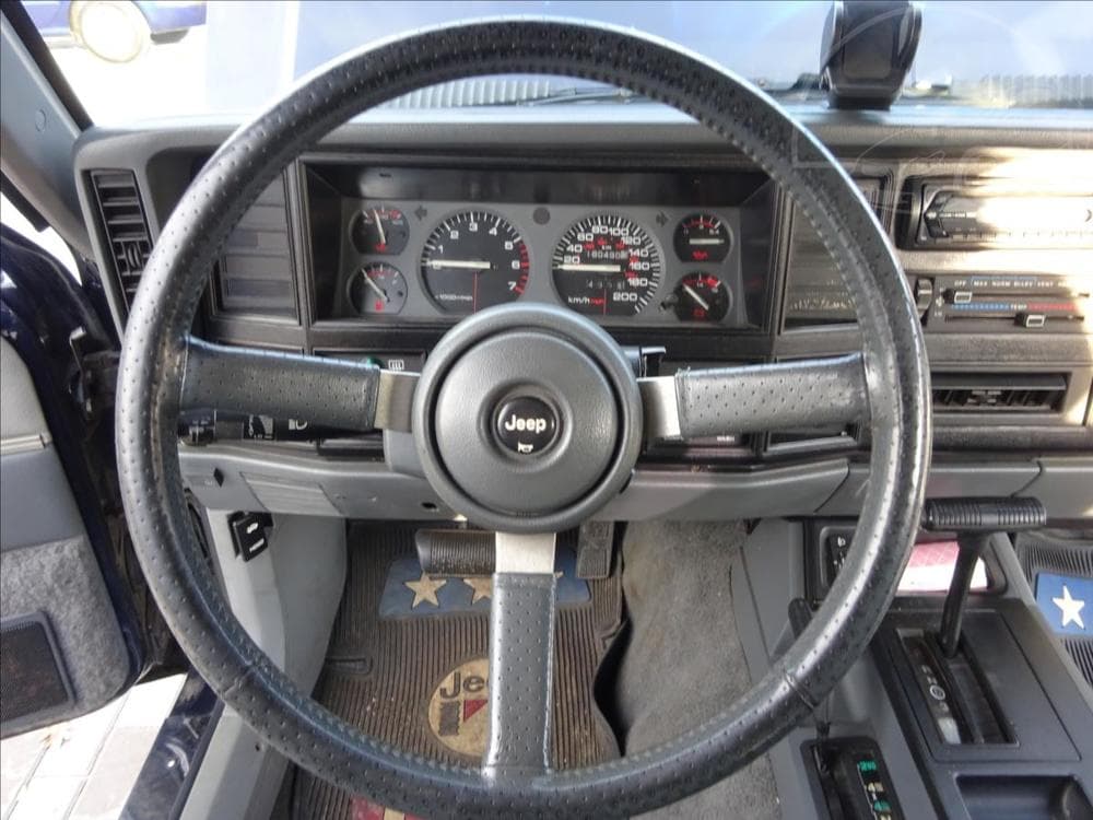 1996 Jeep CHEROKEE - 13