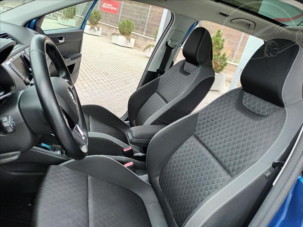 2015 Škoda FABIA - 27