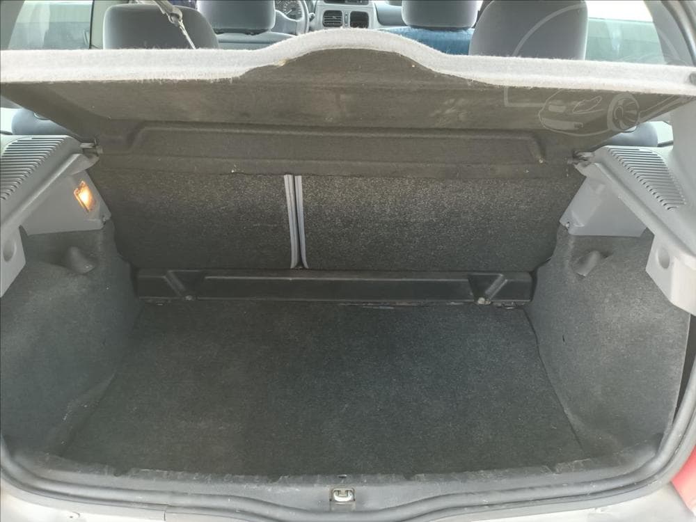 1999 Renault CLIO - 14