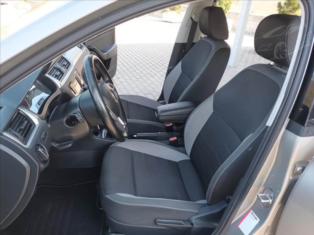 2017 Škoda RAPID - 27
