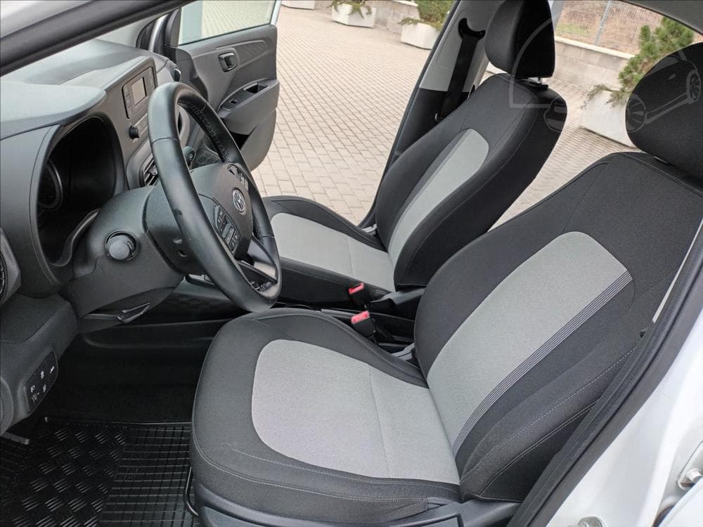 2021 Hyundai I10 - 27