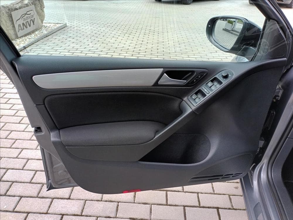 2012 Volkswagen GOLF - 15