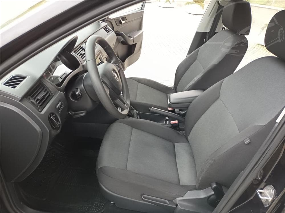 2016 Škoda RAPID - 29