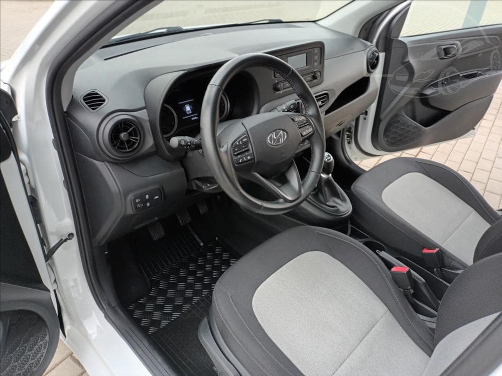 2021 Hyundai I10 - 29