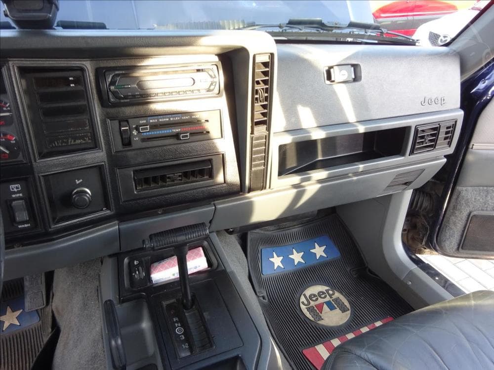 1996 Jeep CHEROKEE - 15