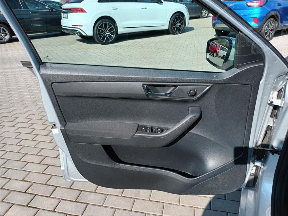 2017 Škoda FABIA - 31