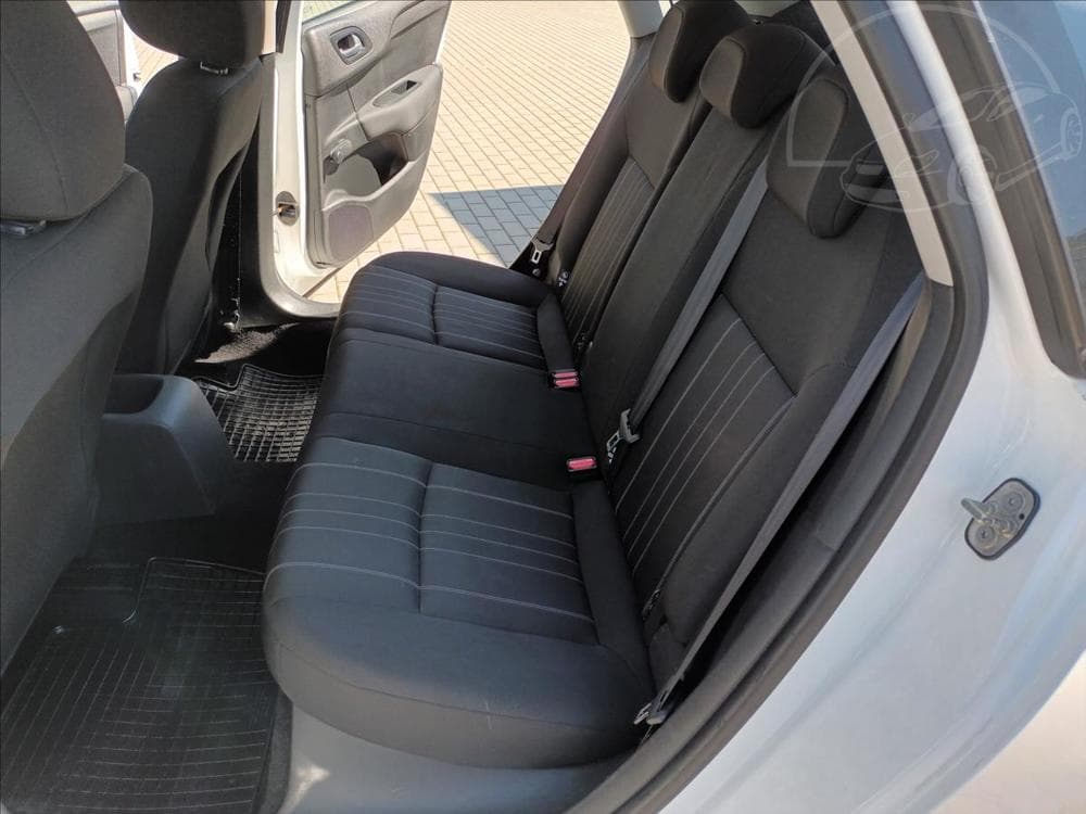 2012 Citroen C4 - 16