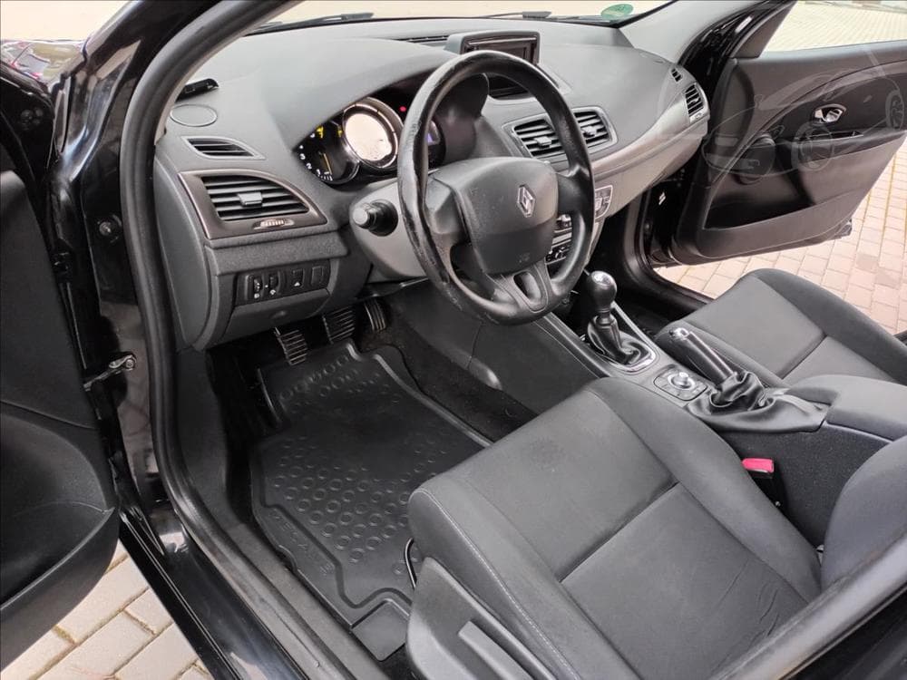 2013 Renault MEGANE - 16