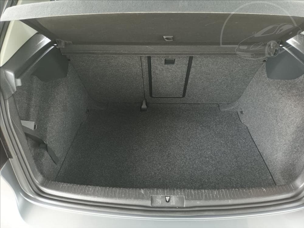 2012 Volkswagen GOLF - 17