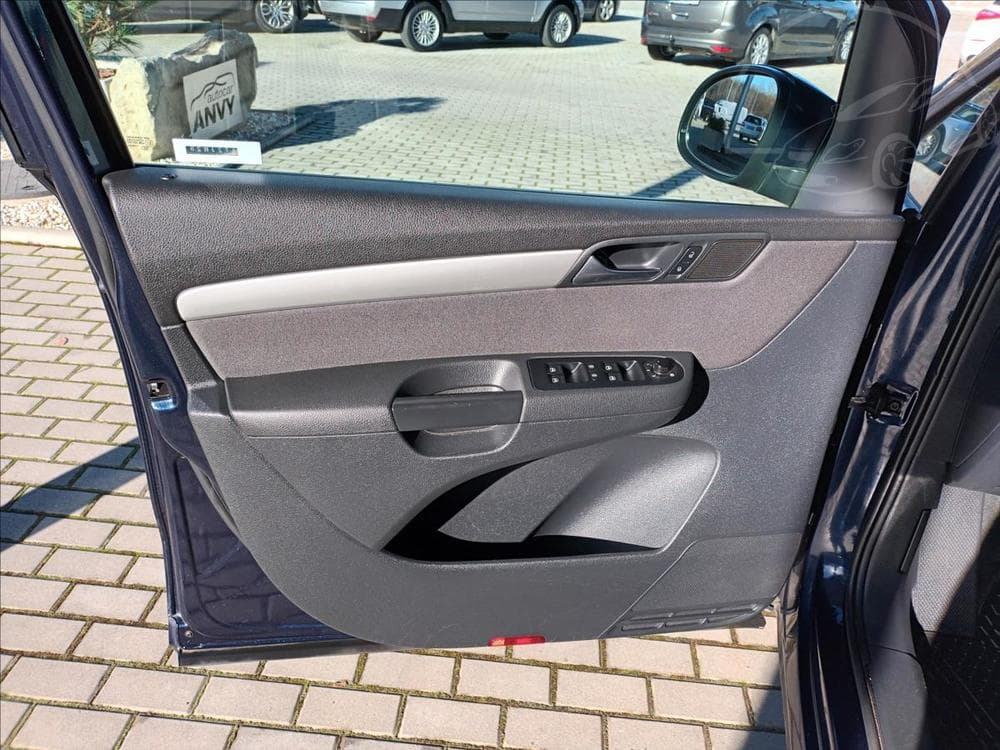 2011 Volkswagen SHARAN - 17