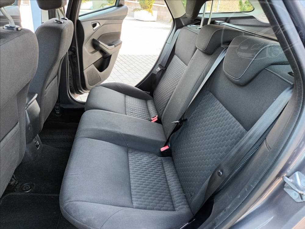 2013 Ford FOCUS - 17