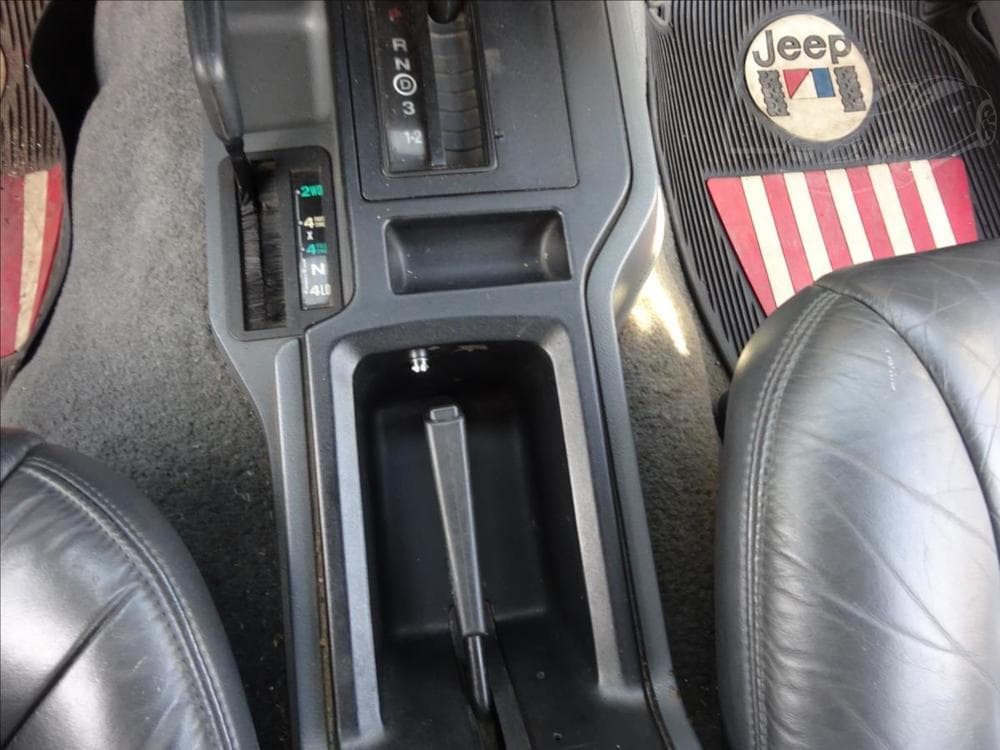 1996 Jeep CHEROKEE - 17