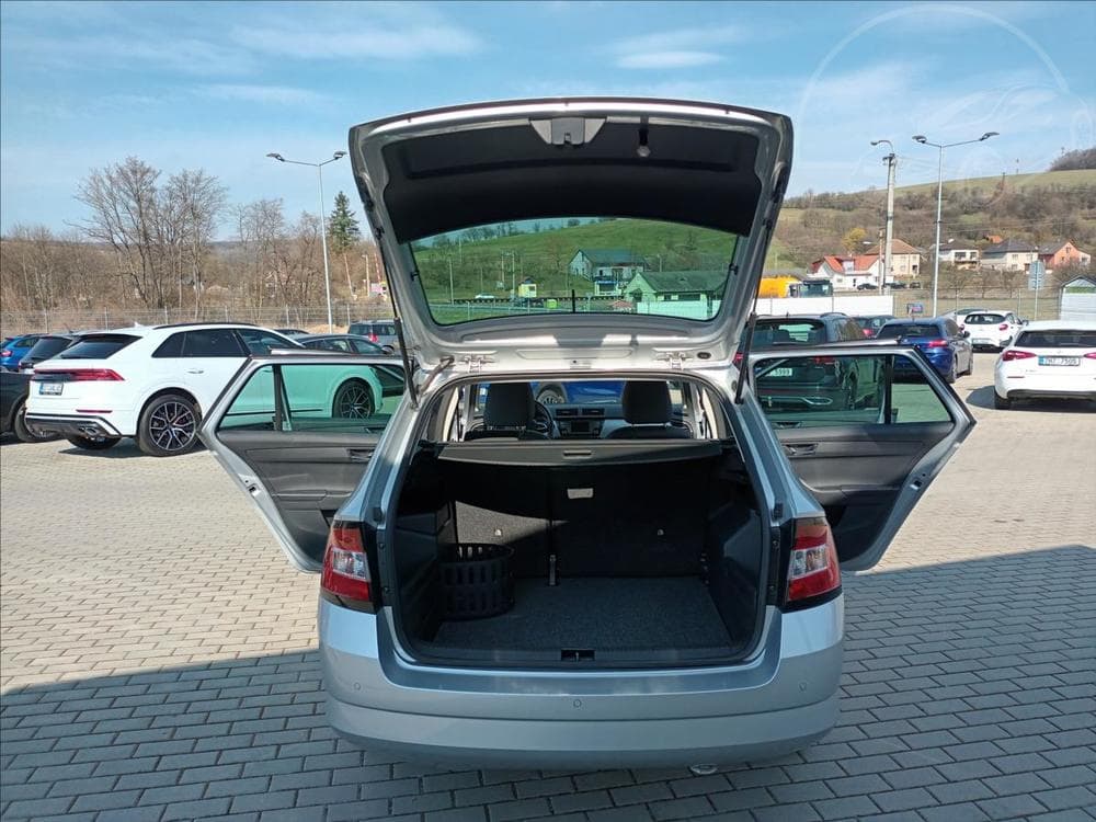 2017 Škoda FABIA - 35