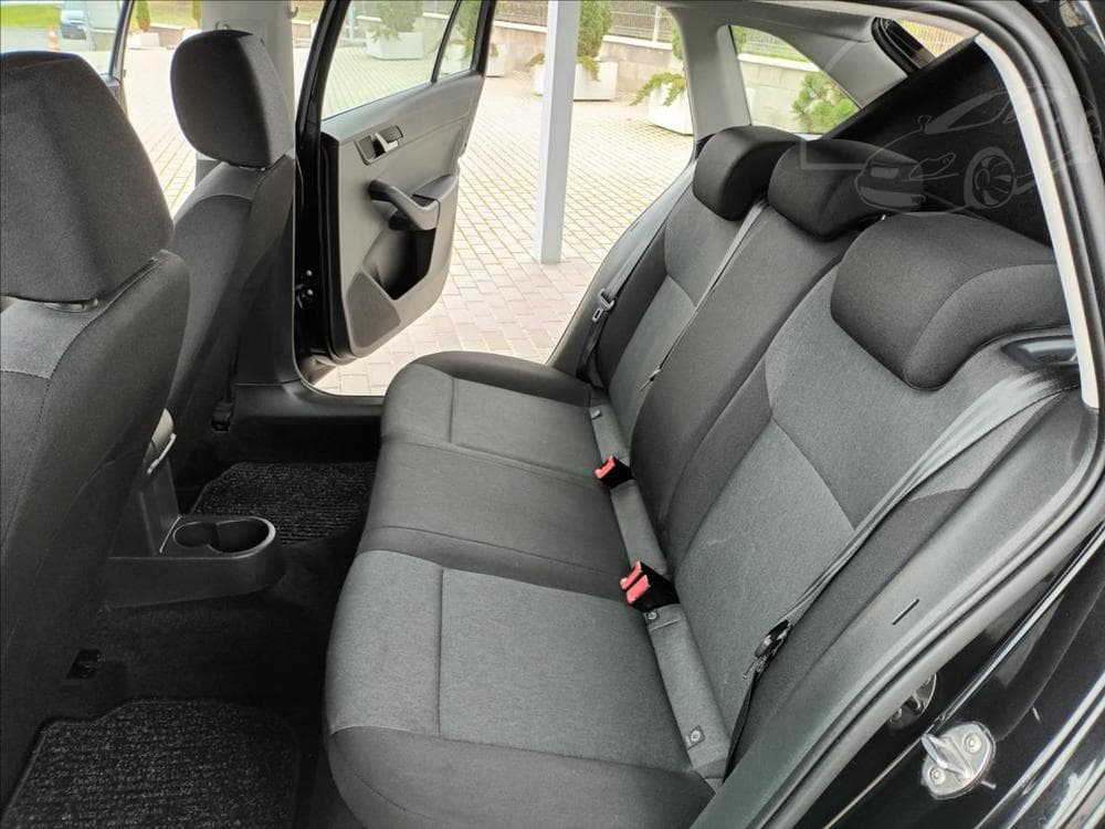 2016 Škoda RAPID - 35
