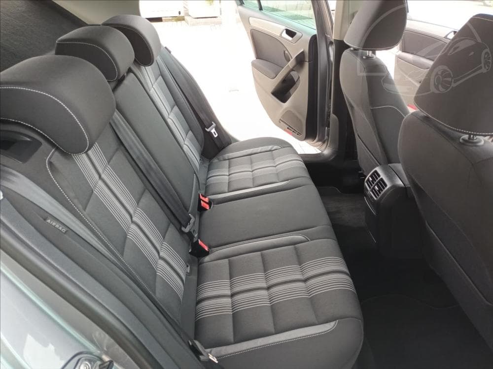 2012 Volkswagen GOLF - 19