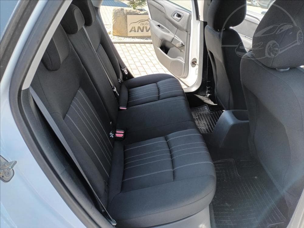 2012 Citroen C4 - 19
