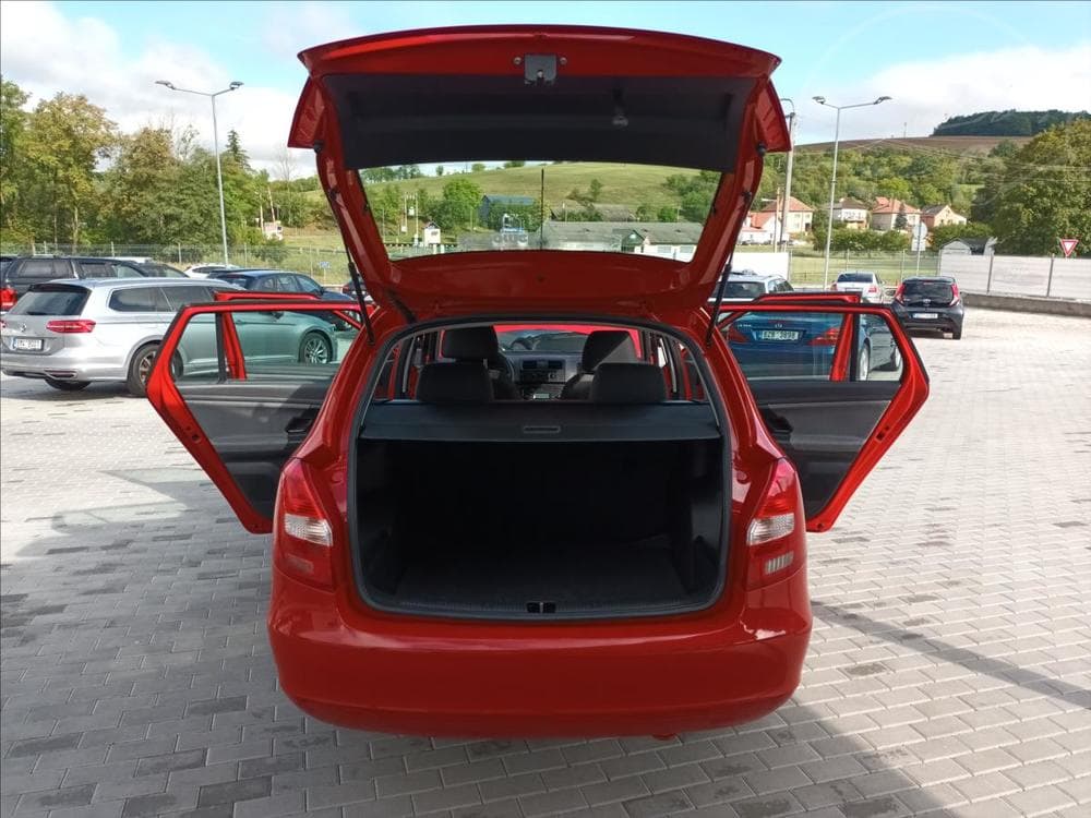 2010 Škoda FABIA - 19