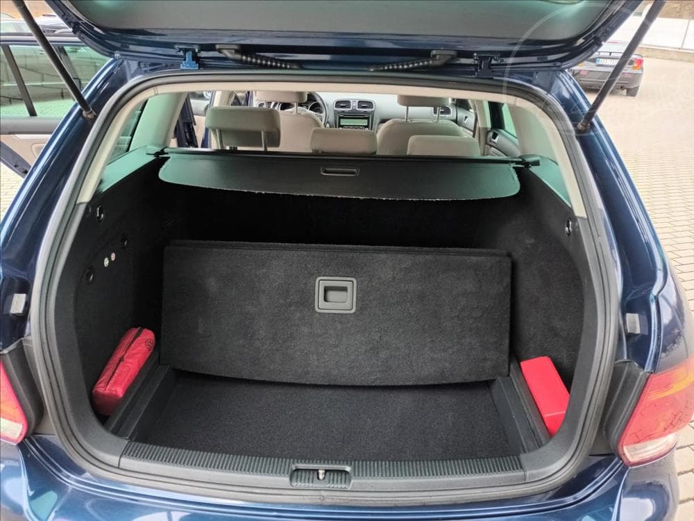 2011 Volkswagen GOLF - 20