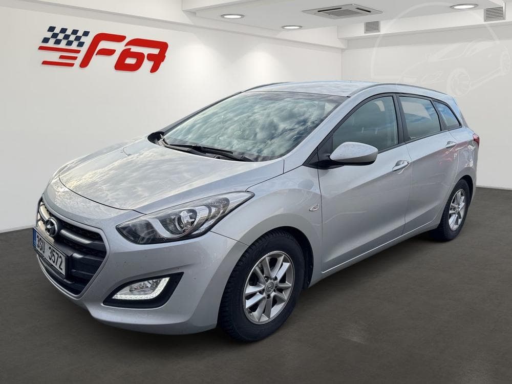 Hyundai i30 1,6  CZ TOP STAV