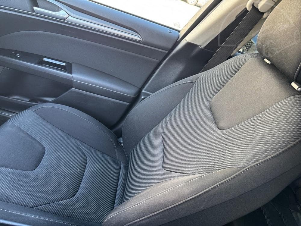 2016 Ford Mondeo - 19