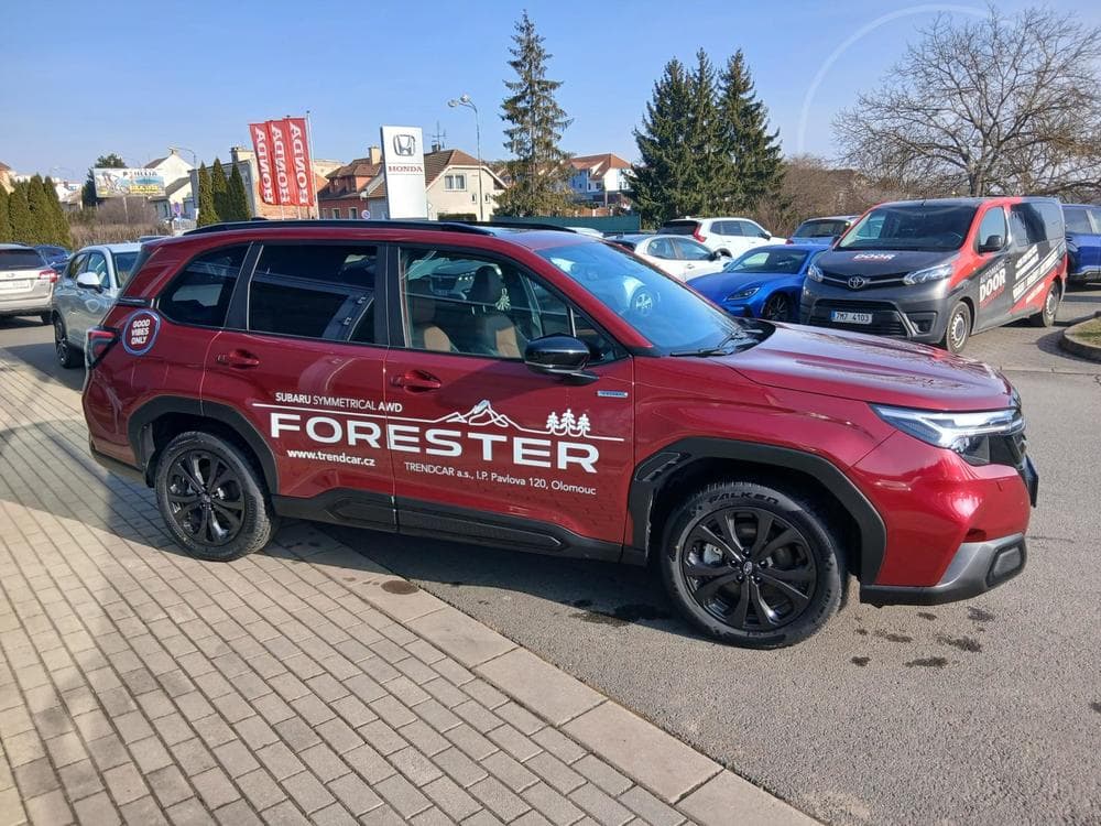 2025 Subaru FORESTER - 11