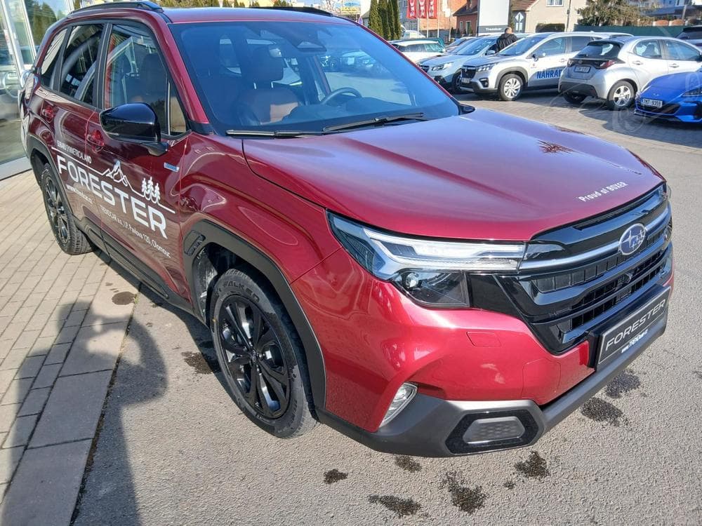 2025 Subaru FORESTER - 13
