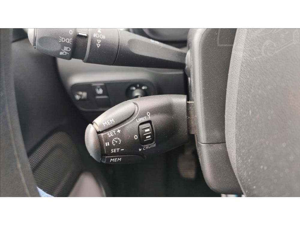 2018 Citroen C3 - 16