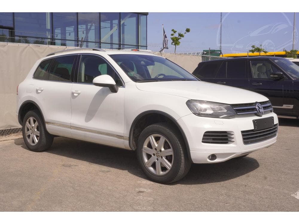 Volkswagen Touareg 3,6 V6 FSI  4x4 KŮŽE