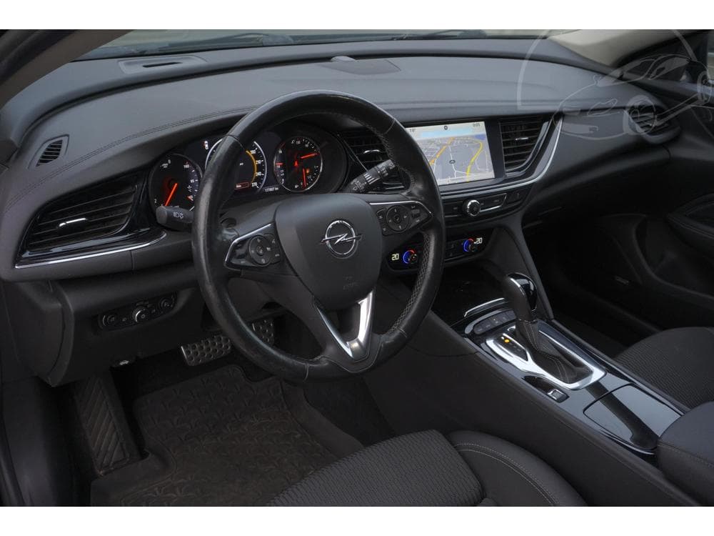 2017 Opel Insignia - 8