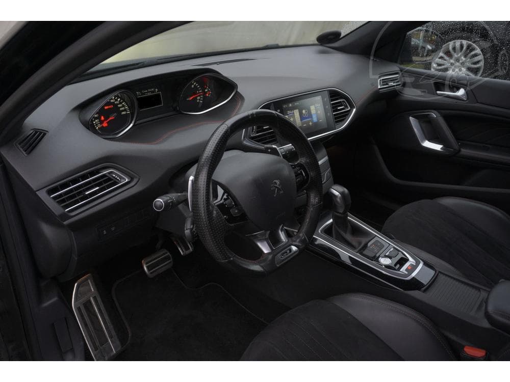 2016 Peugeot 308 - 9
